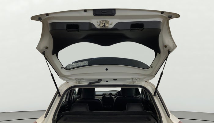 2023 Maruti Swift VXI, Petrol, Manual, 40,211 km, Boot Door Open