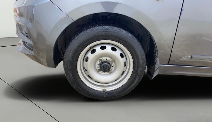 2022 Tata Tiago XM CNG, CNG, Manual, 57,149 km, Left Front Wheel