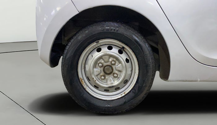 2016 Hyundai Eon ERA +, Petrol, Manual, 36,116 km, Right Rear Wheel