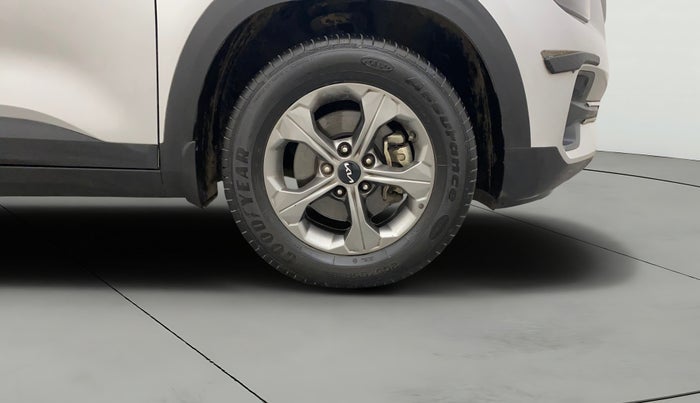 2022 KIA SELTOS HTK PLUS 1.5 IMT, Petrol, Manual, 45,851 km, Right Front Wheel