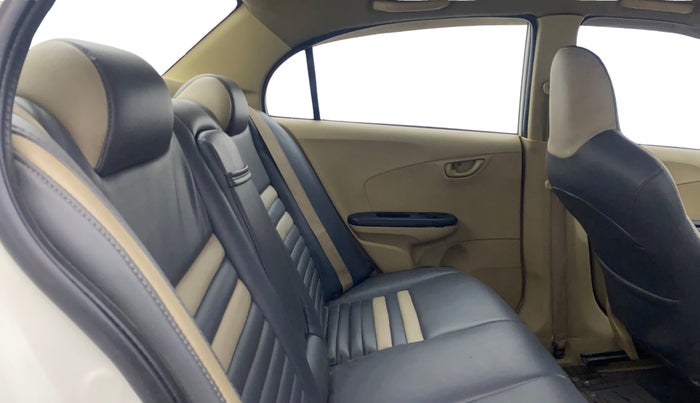 2015 Honda Amaze 1.2L I-VTEC SX, Petrol, Manual, 1,43,226 km, Right Side Rear Door Cabin