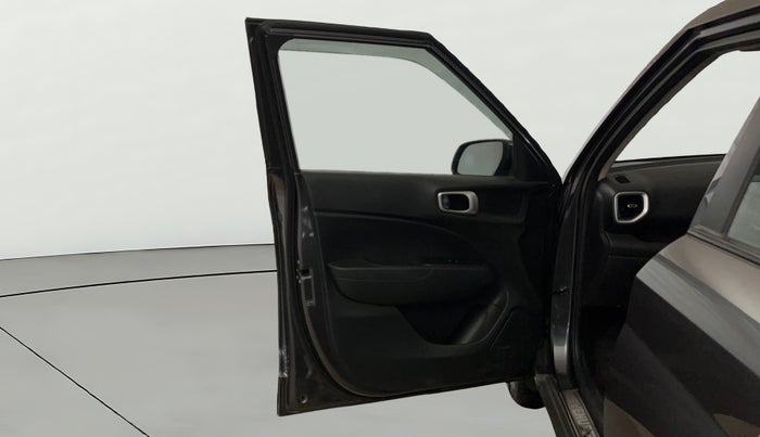 2020 Hyundai VENUE S 1.2, Petrol, Manual, 19,029 km, LHS Front Door