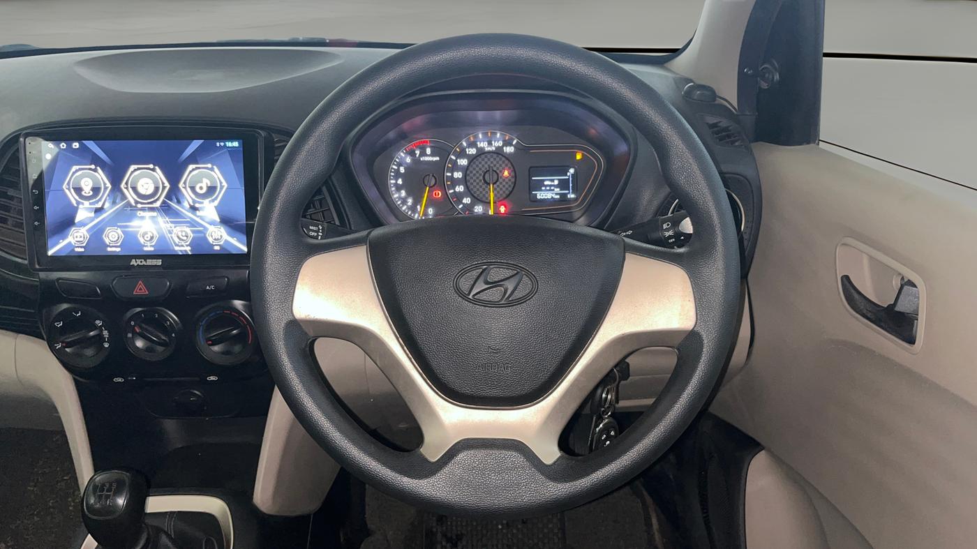 2019 Hyundai NEW SANTRO ERA, CNG, Manual, 60,095 km, Steering Wheel Close Up