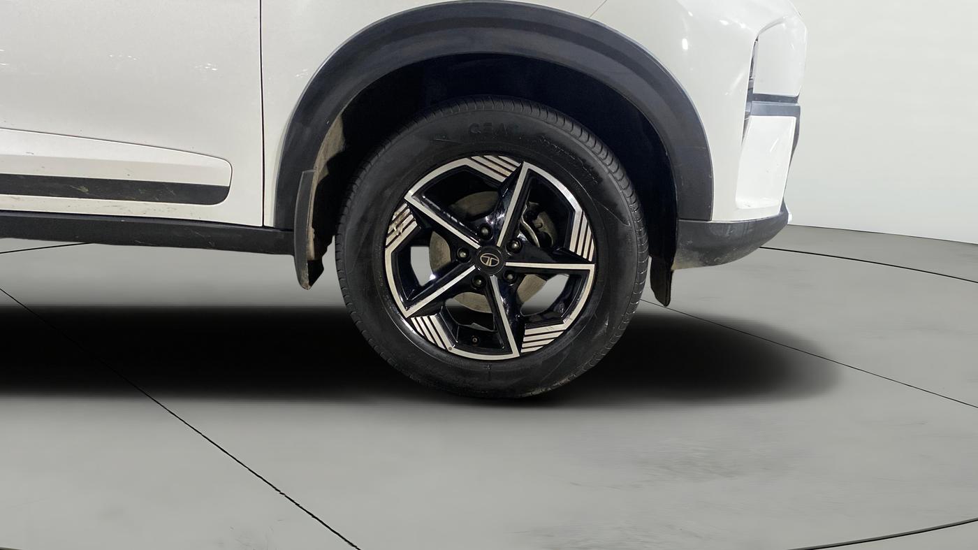2025 Tata NEXON CREATIVE + SUNROOF 1.2 PETROL, Petrol, Manual, 8,414 km, Right Front Wheel