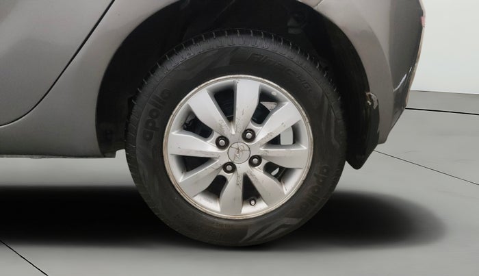 2013 Hyundai i20 SPORTZ 1.2, Petrol, Manual, 93,402 km, Left Rear Wheel