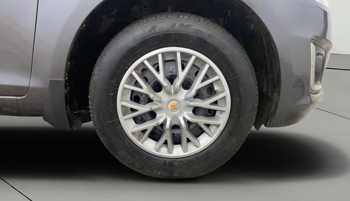 2014 Maruti Swift VXI, Petrol, Manual, 43,849 km, Right Front Wheel