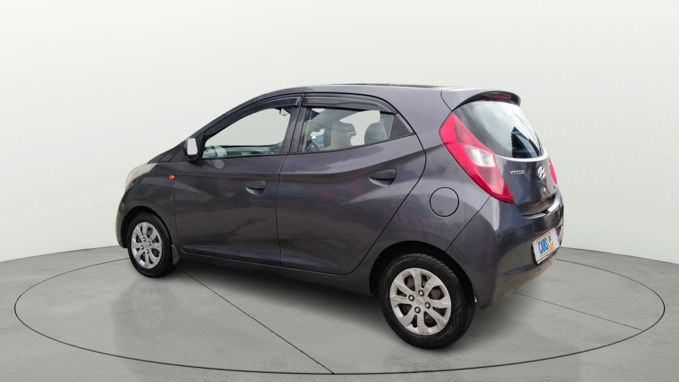 2017 Hyundai Eon MAGNA +, Petrol, Manual, 33,993 km, Left Back Diagonal