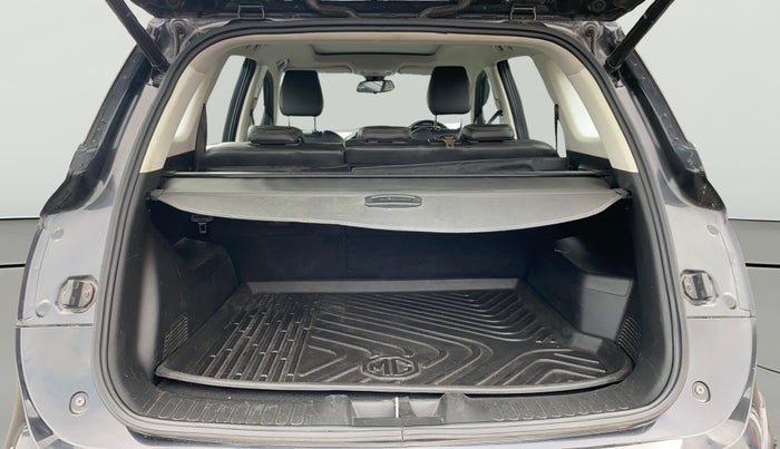 2020 MG HECTOR SHARP HYBRID 1.5 PETROL, Petrol, Manual, 41,956 km, Boot Open Zoomed View