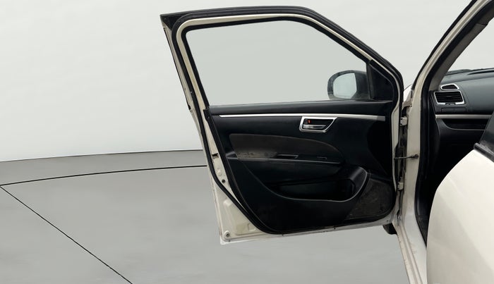 2014 Maruti Swift VDI, Diesel, Manual, 1,11,566 km, LHS Front Door