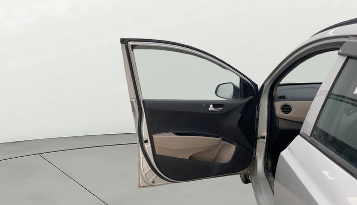 2015 Hyundai Grand i10 ASTA (O) 1.2 KAPPA VTVT, Petrol, Manual, 1,09,122 km, LHS Front Door