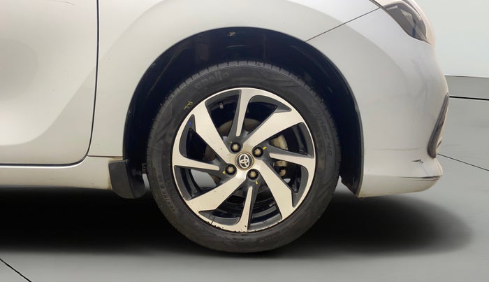 2023 Toyota Glanza V AMT, Petrol, Automatic, 33,410 km, Right Front Wheel