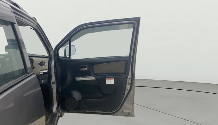 2014 Maruti Wagon R 1.0 LXI CNG, CNG, Manual, 77,879 km, RHS Front Door