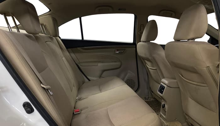 2022 Maruti Ciaz ZETA 1.5 SHVS MT PETROL, Petrol, Manual, 54,337 km, Right Side Rear Door Cabin