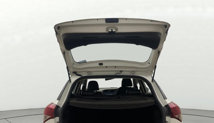 2016 Hyundai Elite i20 ASTA 1.2, Petrol, Manual, 63,325 km, Boot Door Open