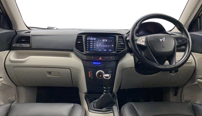 2023 Mahindra XUV300 W4 1.2 PETROL, Petrol, Manual, 52,472 km, Dashboard