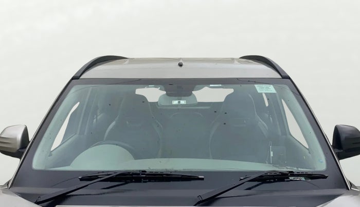 2017 Mahindra Kuv100 K4 6 STR, Petrol, Manual, 23,446 km, Front Windshield