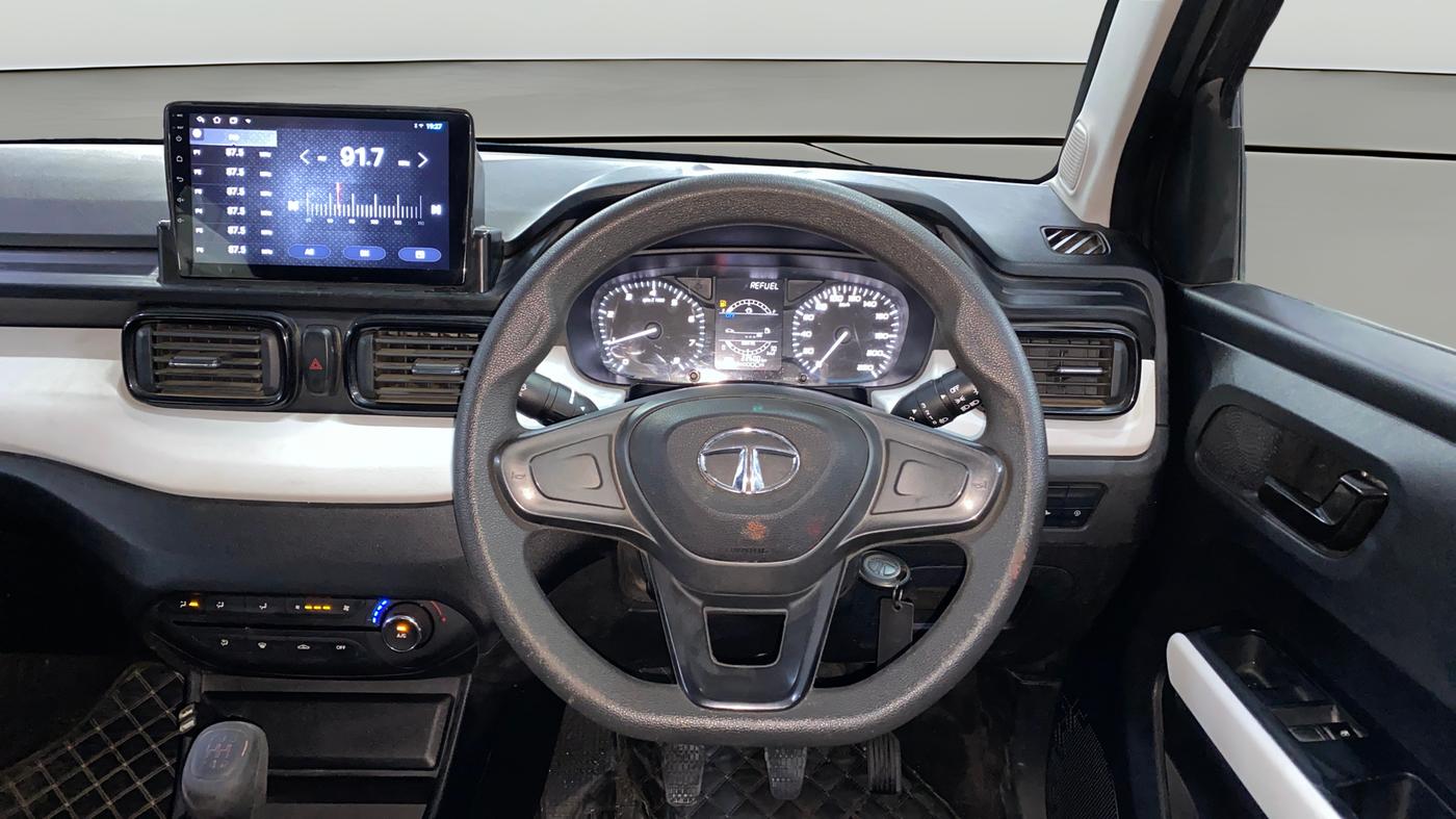 2022 Tata PUNCH PURE MT, Petrol, Manual, 22,591 km, Steering Wheel Close Up