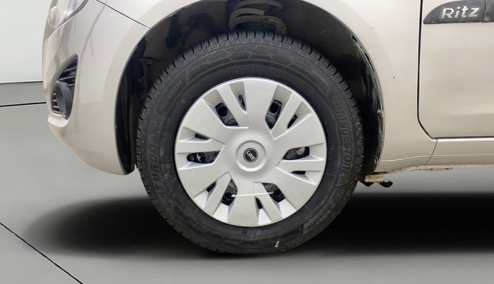 2013 Maruti Ritz LXI, Petrol, Manual, 66,076 km, Left Front Wheel
