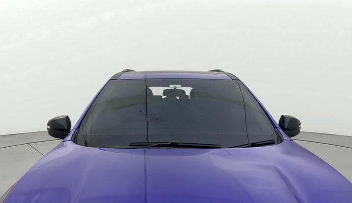 2022 Mahindra XUV700 AX 5 D MT 7 STR, Diesel, Manual, 69,334 km, Front Windshield