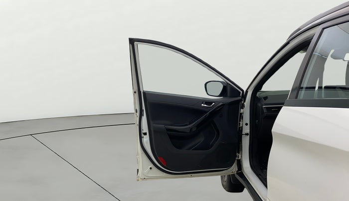 2023 Tata NEXON FEARLESS SUNROOF AMT DUAL TONE 1.5 DIESEL, Diesel, Automatic, 43,327 km, LHS Front Door