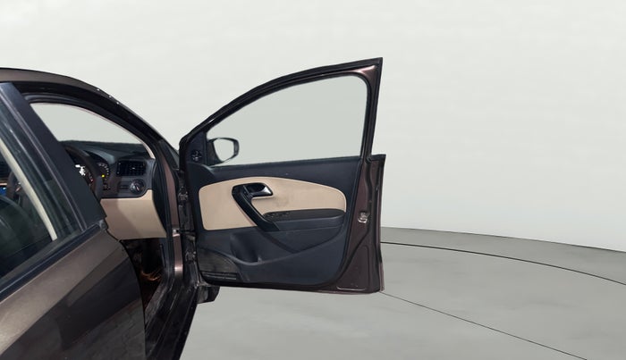 2016 Volkswagen Ameo COMFORTLINE 1.2L, Petrol, Manual, 58,672 km, RHS Front Door