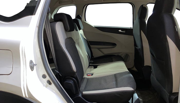 2022 Renault TRIBER RXZ, Petrol, Manual, 14,616 km, Right Side Rear Door Cabin