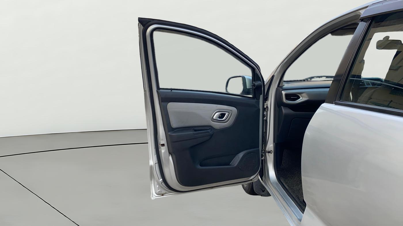2020 Datsun Redi Go T(O), Petrol, Manual, 51,983 km, LHS Front Door