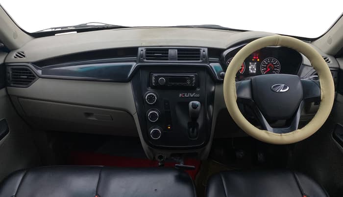 2016 Mahindra Kuv100 K4 6 STR, Petrol, Manual, 56,115 km, Dashboard