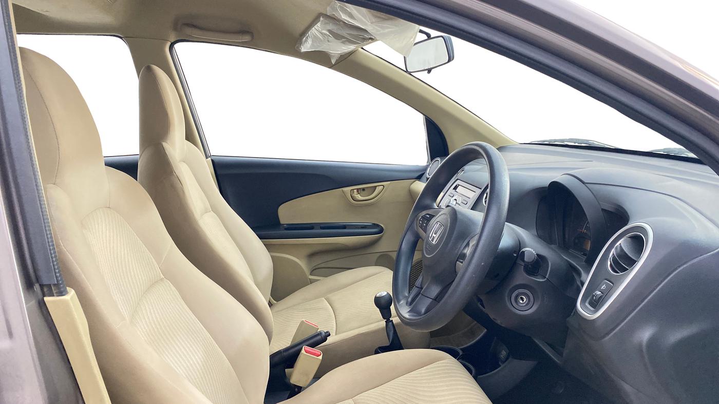 2014 Honda Mobilio 1.5L I-VTEC V, Petrol, Manual, 30,402 km, Right Side Front Door Cabin