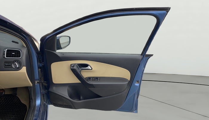 2017 Volkswagen Ameo HIGHLINE1.5L, Diesel, Manual, 80,666 km, RHS Front Door