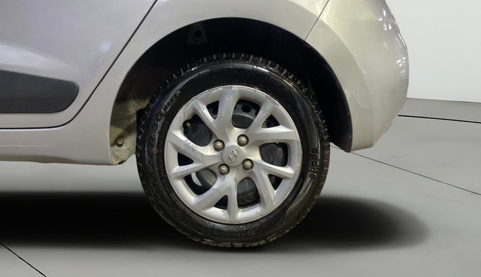 2017 Hyundai Grand i10 MAGNA 1.2 KAPPA VTVT, Petrol, Manual, 27,483 km, Left Rear Wheel