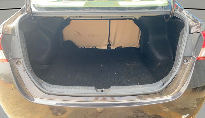 2021 Toyota YARIS G CVT, Petrol, Automatic, 16,272 km, Boot Open Zoomed View