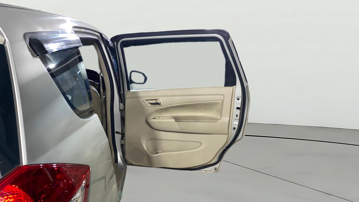 2017 Maruti Ertiga VXI, Petrol, Manual, 34,899 km, RHS Rear Door