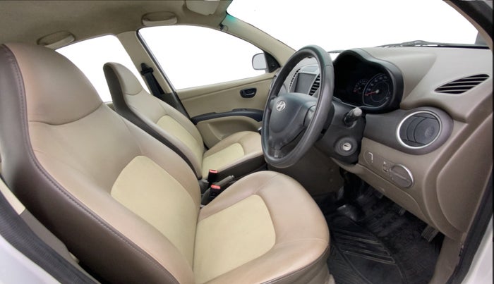 2014 Hyundai i10 MAGNA 1.2, Petrol, Manual, 1,17,384 km, Right Side Front Door Cabin