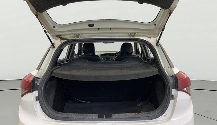 2015 Hyundai Elite i20 MAGNA 1.2, Petrol, Manual, 96,941 km, Boot Open Zoomed View