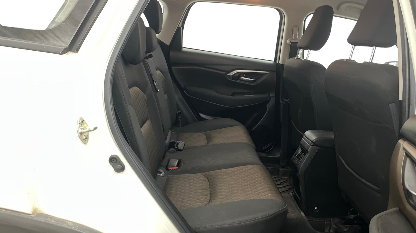 2022 Toyota URBAN CRUISER HYRYDER S HYBRID, Hybrid, Automatic, 52,333 km, Right Side Rear Door Cabin