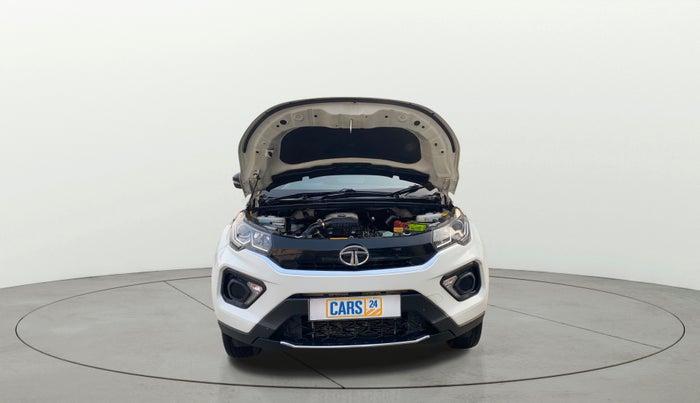 2023 Tata NEXON XE PETROL, Petrol, Manual, 14,776 km, Open Bonet