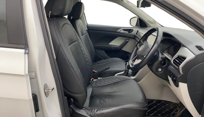 2022 Volkswagen TAIGUN HIGHLINE 1.0 TSI AT, Petrol, Automatic, 47,779 km, Right Side Front Door Cabin