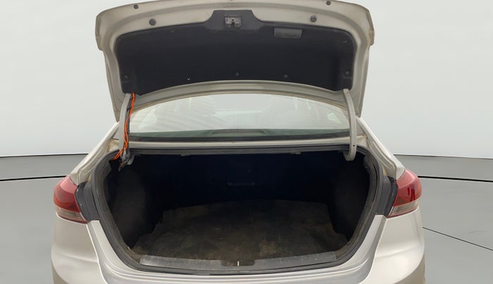 2018 Hyundai New Elantra 1.6 SX (O) AT DIESEL, Diesel, Automatic, 81,971 km, Boot Open Zoomed View