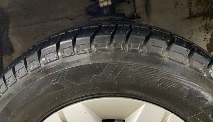 2018 Maruti Alto 800 LXI, Petrol, Manual, 13,467 km, Left Front Tyre Tread