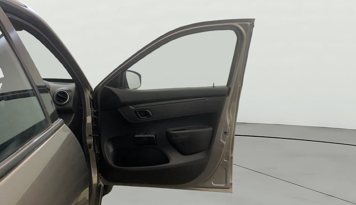 2018 Renault Kwid RXL, Petrol, Manual, 62,441 km, RHS Front Door