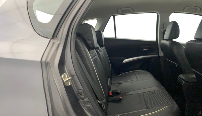 2018 Maruti S Cross ZETA 1.3, Diesel, Manual, 52,123 km, Right Side Rear Door Cabin