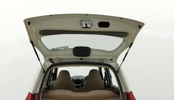 2016 Hyundai i10 MAGNA 1.1, CNG, Manual, 1,31,580 km, Boot Door Open