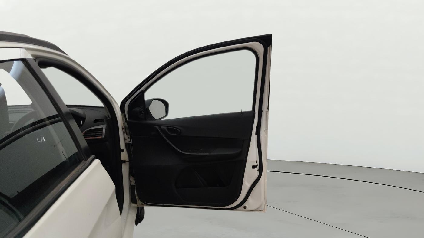 2019 Tata TIAGO NRG PETROL, Petrol, Manual, 79,956 km, RHS Front Door