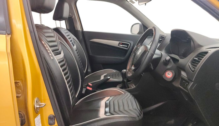 2019 Maruti Vitara Brezza ZDI, Diesel, Manual, 77,591 km, Right Side Front Door Cabin