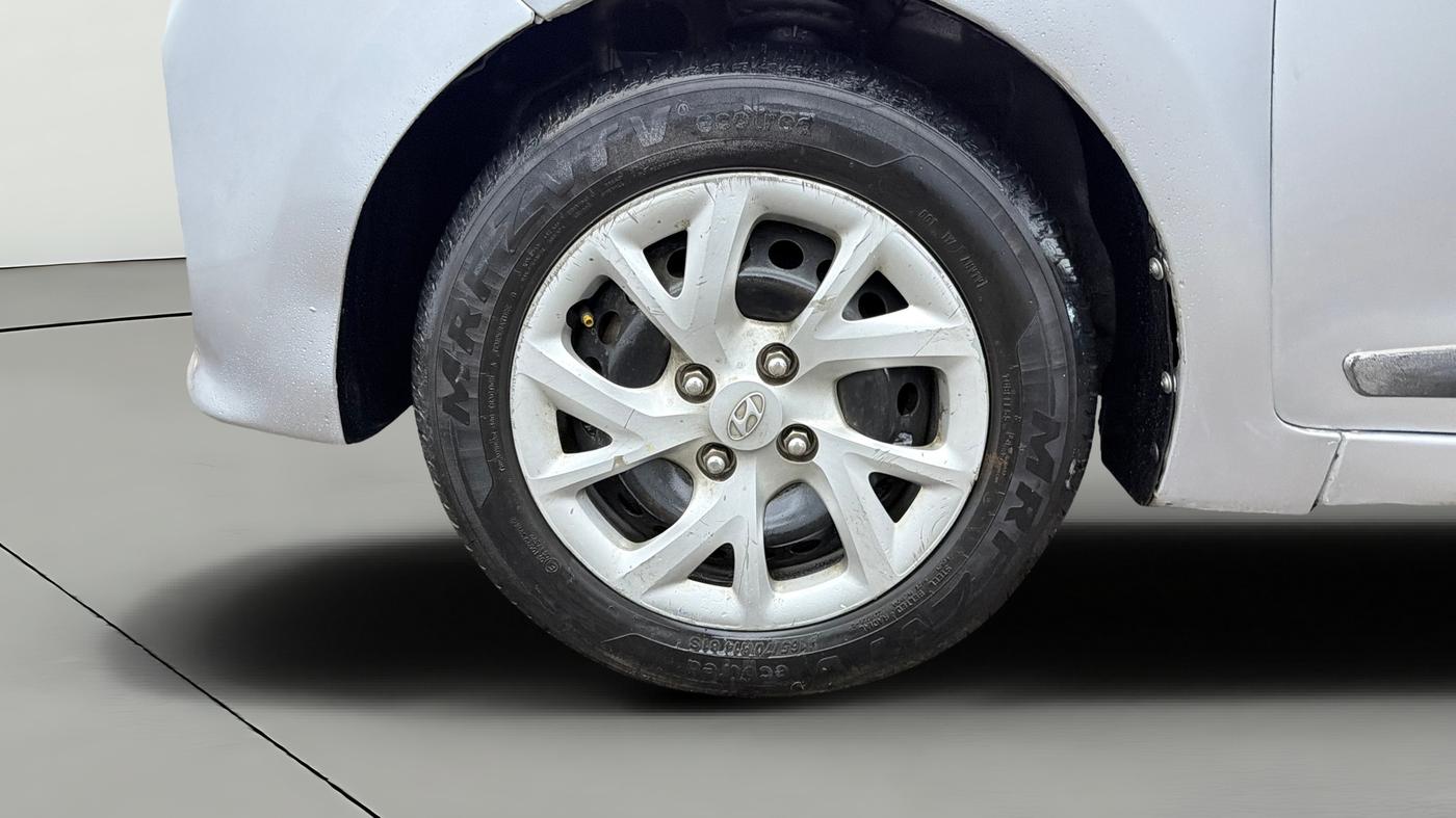 2018 Hyundai Grand i10 MAGNA AT 1.2 KAPPA VTVT, Petrol, Automatic, 56,890 km, Left Front Wheel