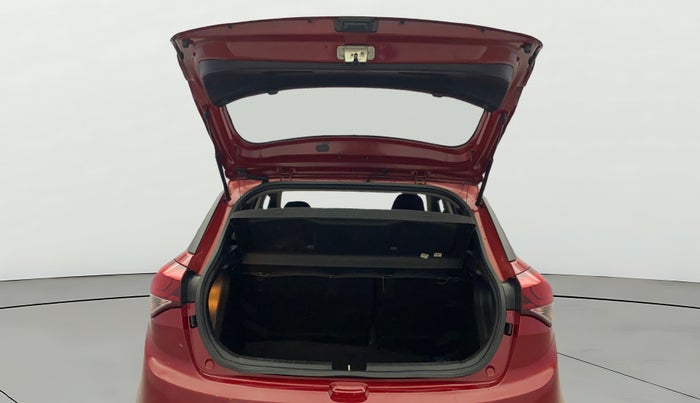 2015 Hyundai Elite i20 ASTA 1.4 CRDI (O), Diesel, Manual, 1,02,603 km, Boot Door Open