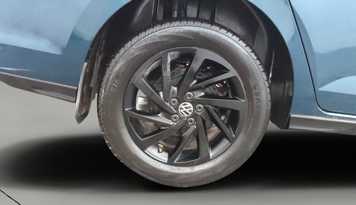 2025 Volkswagen VIRTUS GT PLUS TSI 1.5 EVO DSG, Petrol, Automatic, 22,215 km, Right Rear Wheel