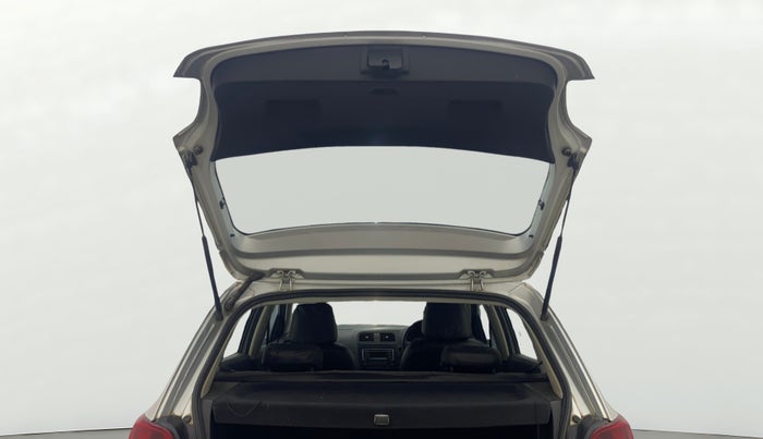 2015 Volkswagen Polo COMFORTLINE 1.2L, Petrol, Manual, 63,170 km, Boot Door Open