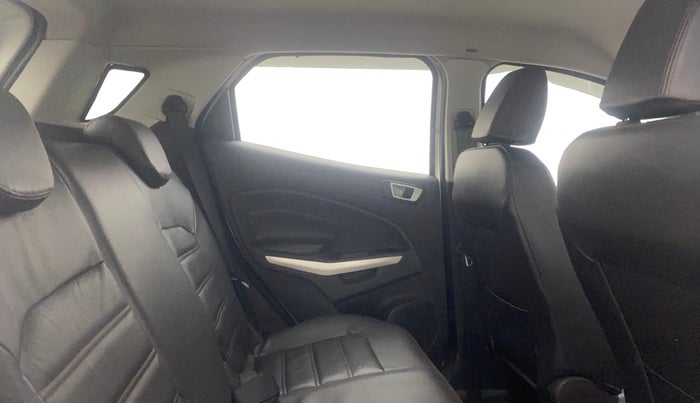 2017 Ford Ecosport TITANIUM 1.5L DIESEL, Diesel, Manual, 97,829 km, Right Side Rear Door Cabin